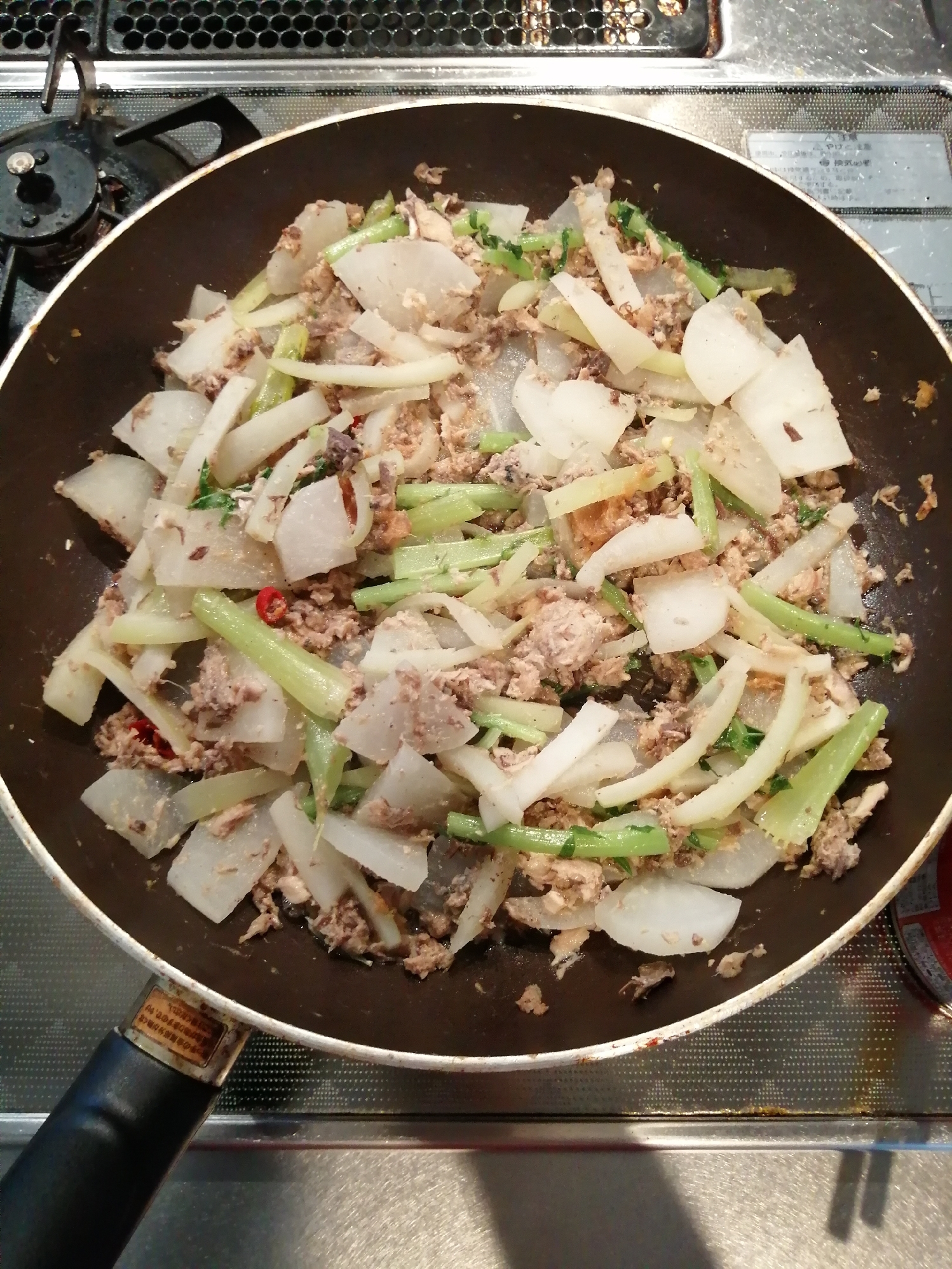 大根まるごと鯖缶煮