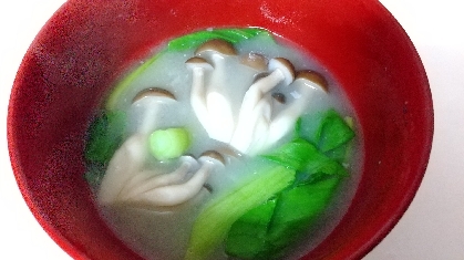 でっこいしめじ＆青梗菜のスープ