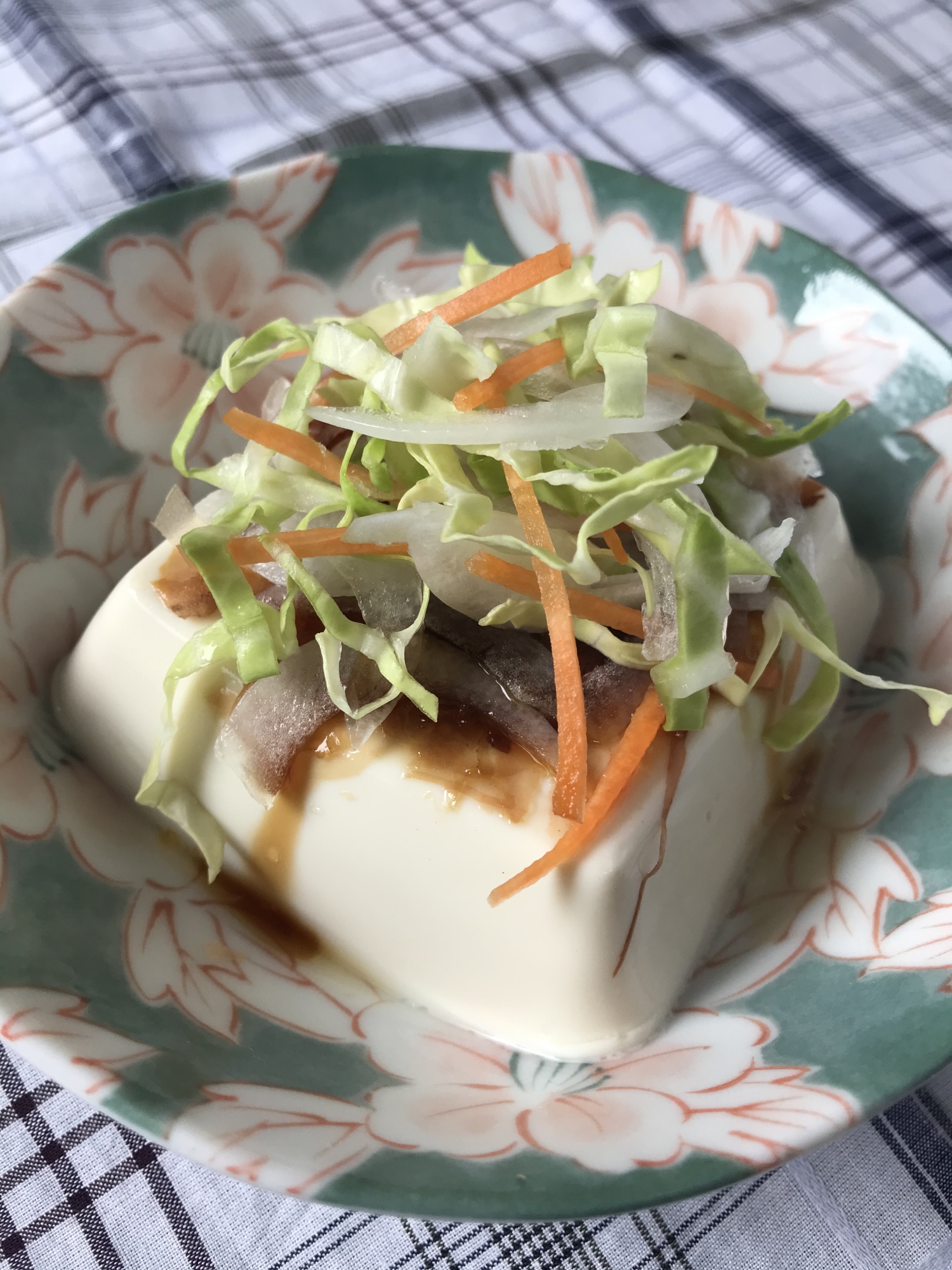 ドレッシングで食べるサラダ風冷奴 レシピ 作り方 By Frey 9 楽天レシピ ドレッシングで食べるサラダ風冷奴 レシピ 作り方 By Frey 9 楽天レシピ