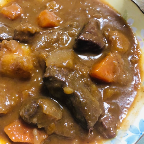 ダッチオーブンで 牛肉 野菜の赤ワイン煮込み レシピ 作り方 By りんりんりん 楽天レシピ ダッチオーブンで 牛肉 野菜の赤ワイン煮込み レシピ 作り方 By りんりんりん 楽天レシピ