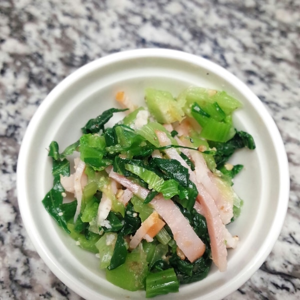 子どもも食べる 小松菜とベーコンの副菜 レシピ 作り方 By ゆず夏色 楽天レシピ 子どもも食べる 小松菜とベーコンの副菜 レシピ 作り方 By ゆず夏色 楽天レシピ