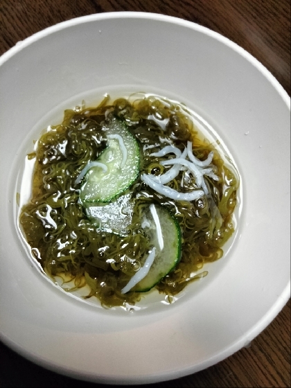 もずく酢とじゃこときゅうりの酢の物
