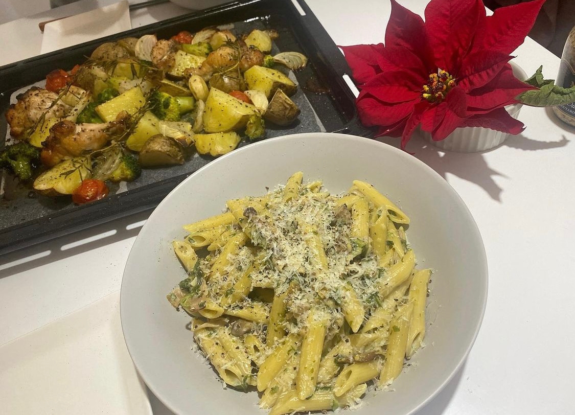 きのことほうれん草のクリームパスタ