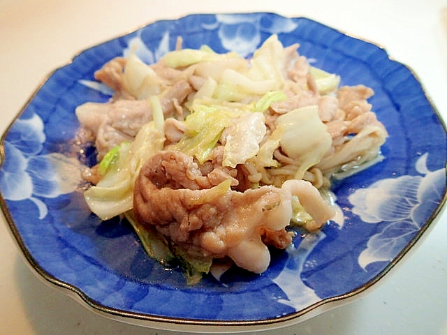 豚肉とキャベツとえのき茸の白だし炒め