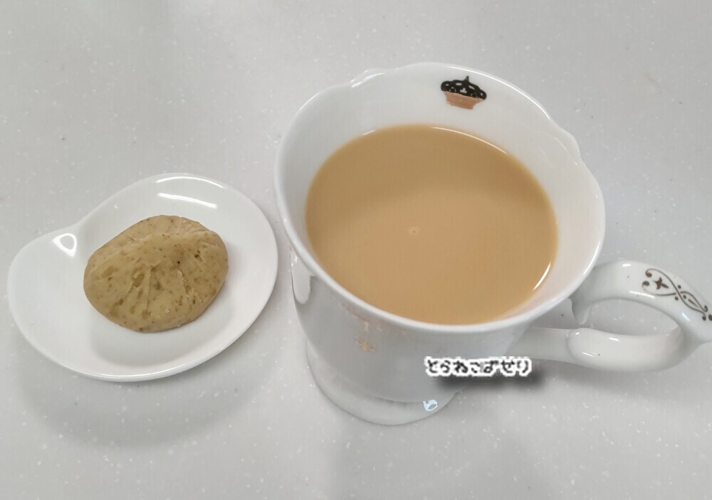 和菓子と抹茶コーヒー