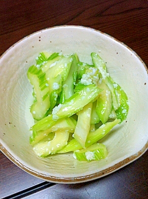 セロリの塩麹漬け