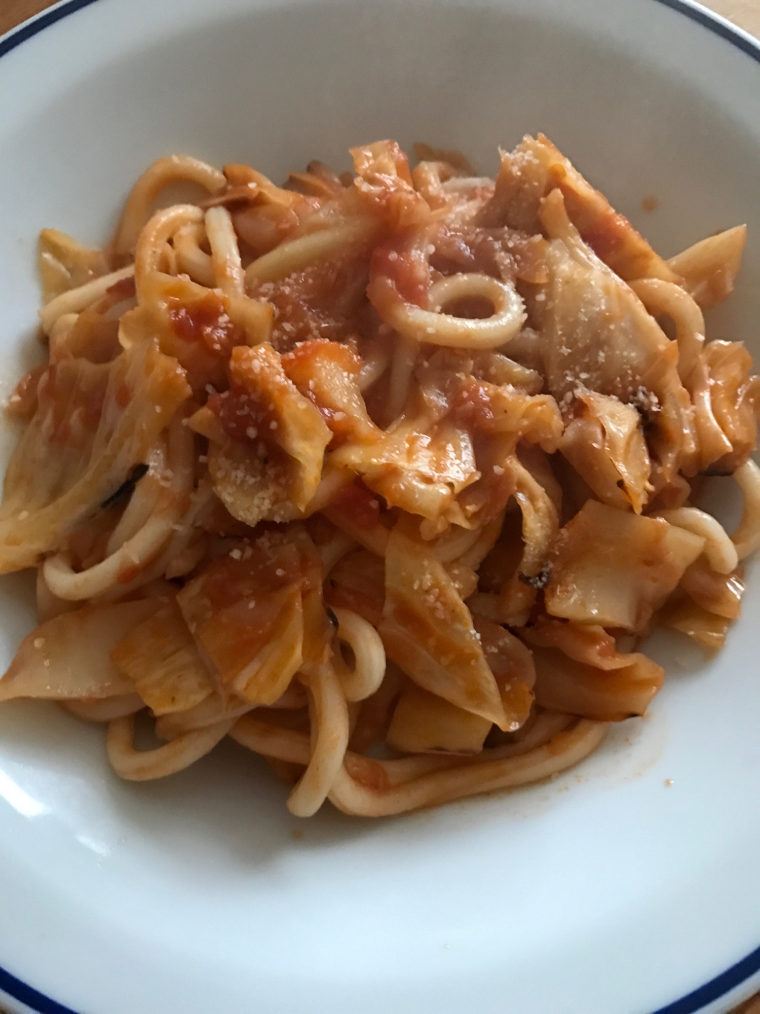 ツナとキャベツのトマトソース焼きうどん