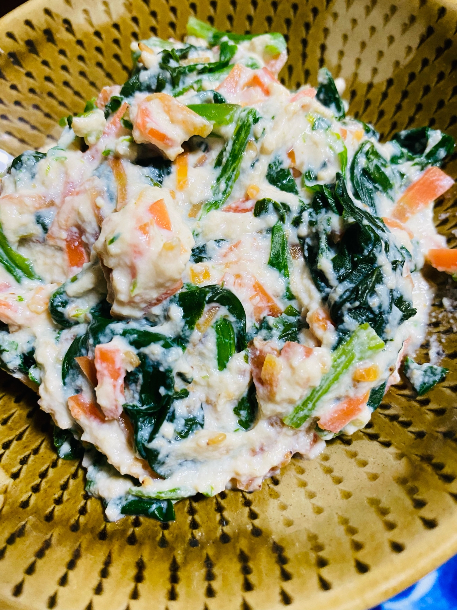 玉ねぎ麹でほうれん草の白和え