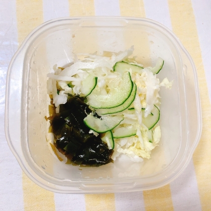 キャベツときゅうりの塩昆布ともずく和え.*・'☆