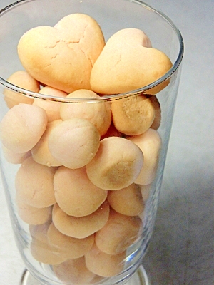 ほんのりピンク色 玉子ボーロ レシピ 作り方 By イササボラ 楽天レシピ