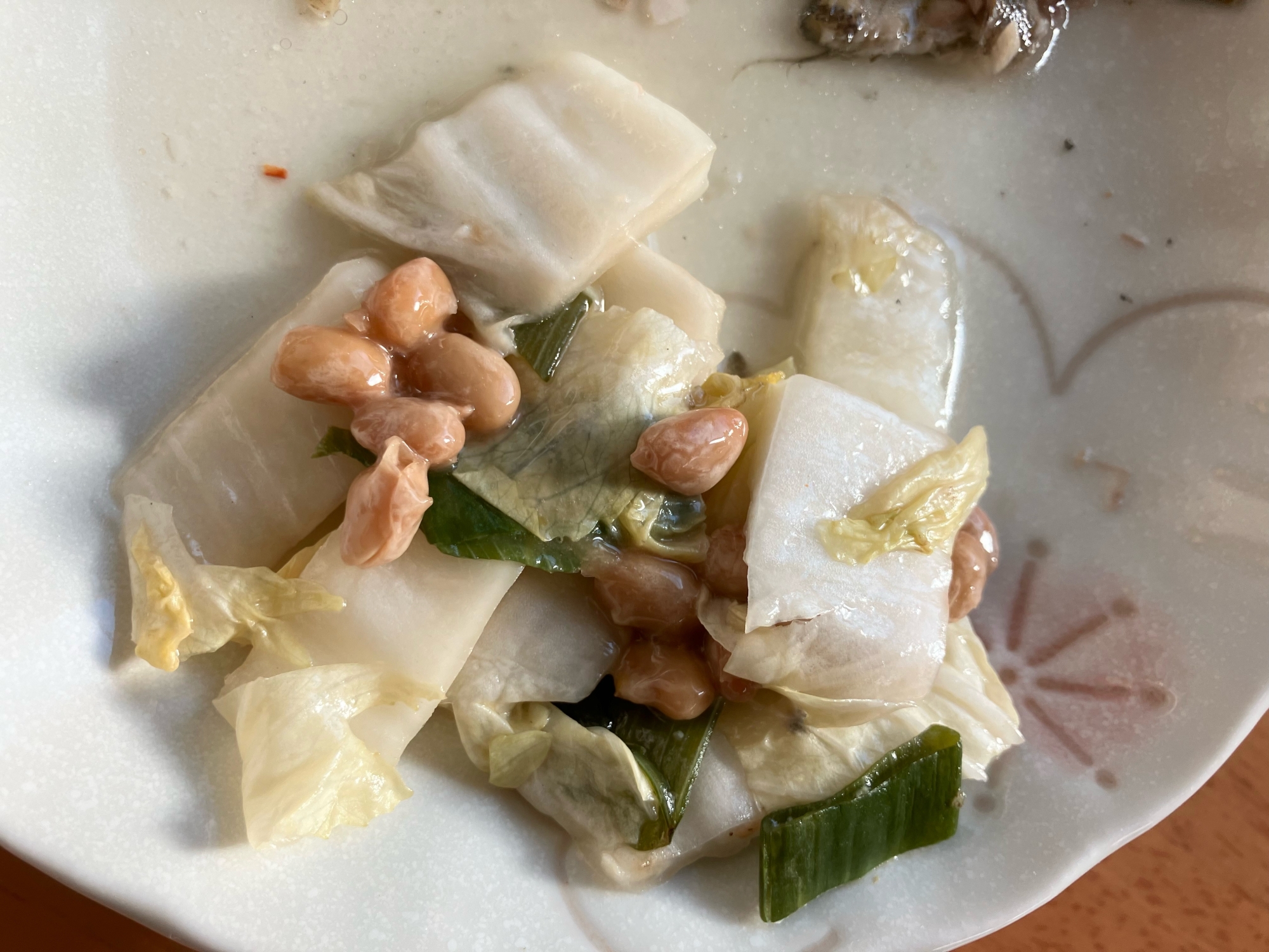 納豆と白菜とネギ炒め