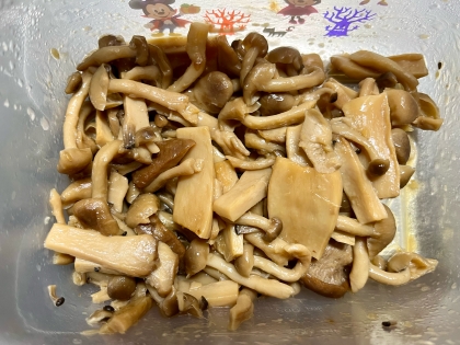 レンジで簡単★きのこのガーリックソテー