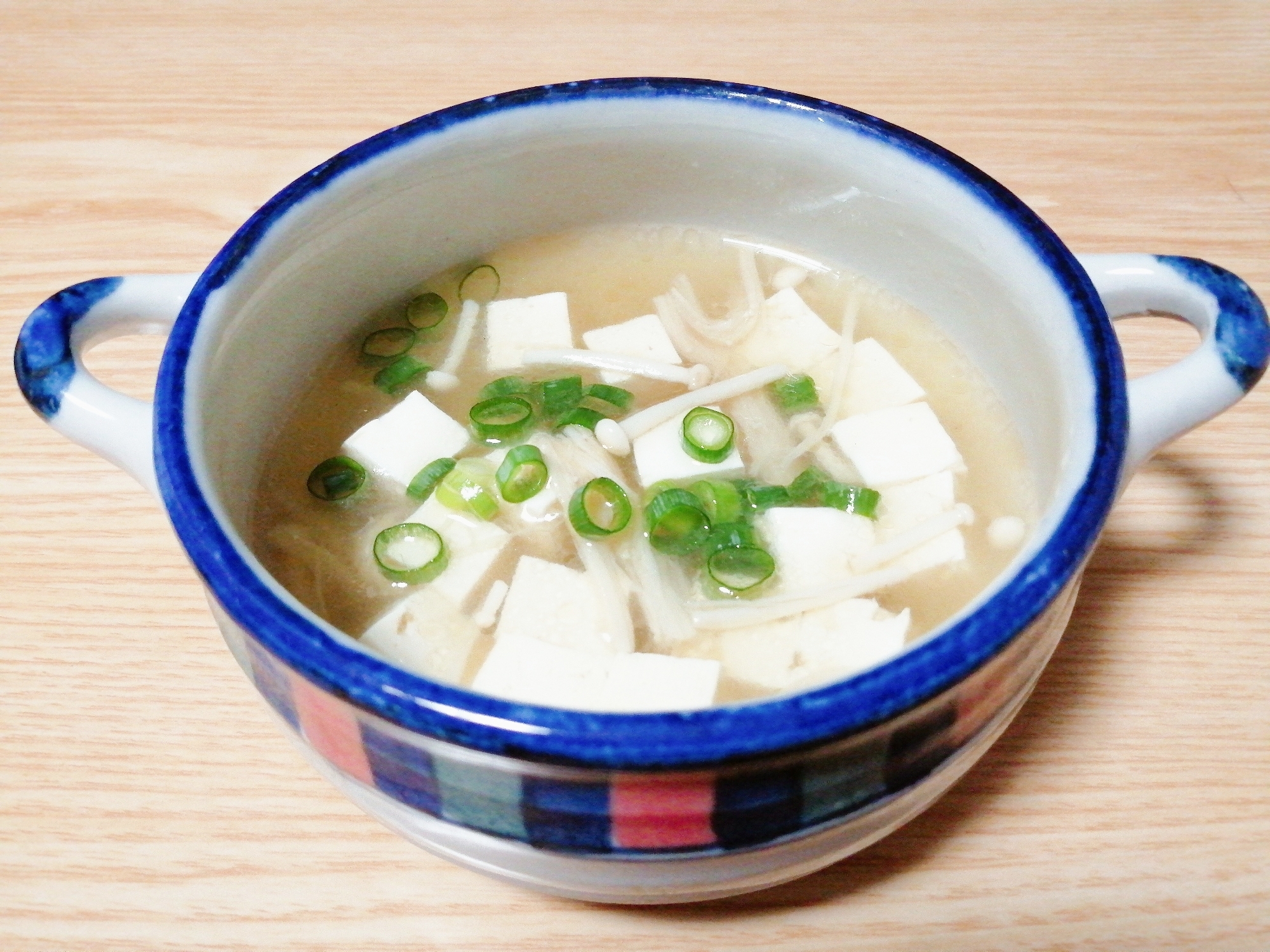 豆腐とえのき茸と小ねぎのスープ