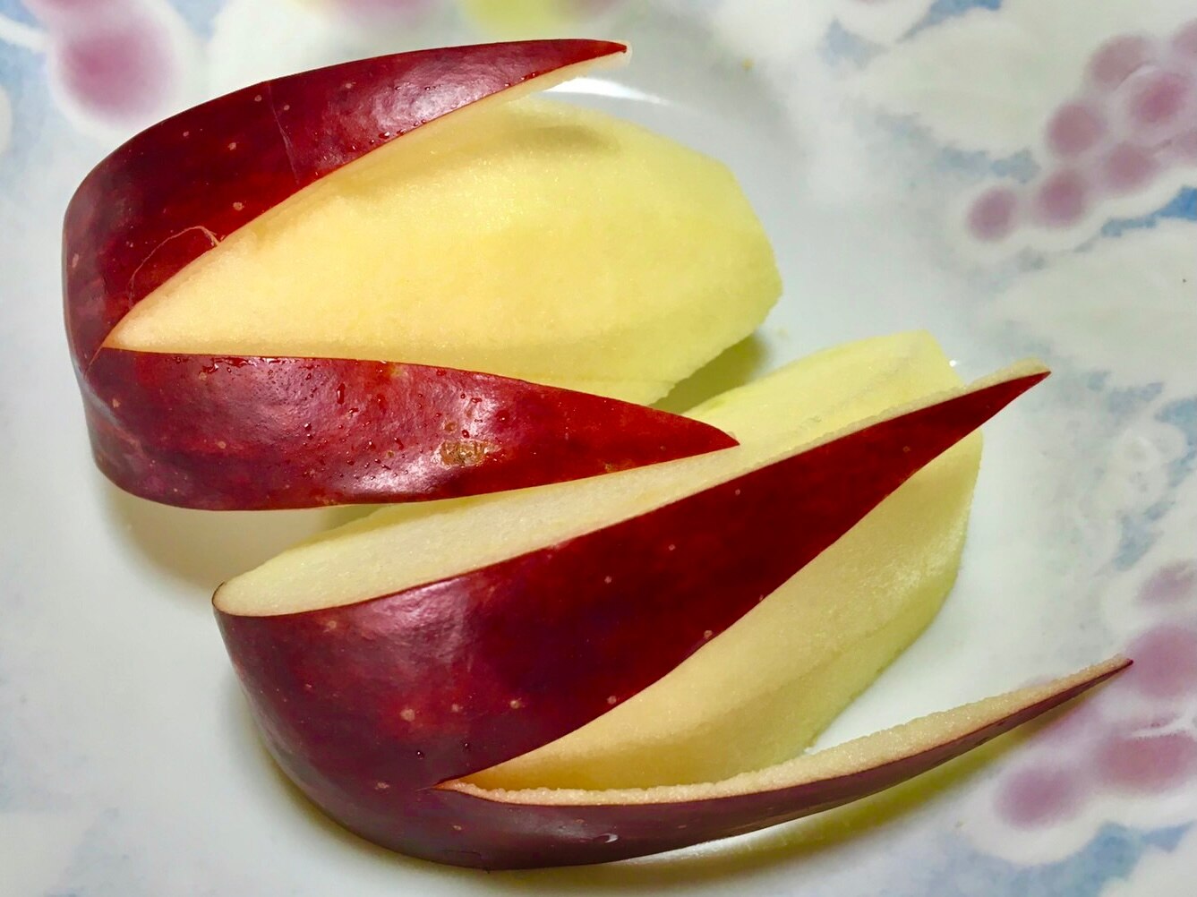 図解 りんごのうさぎの切り方 レシピ 作り方 By みいーたんたん 楽天レシピ