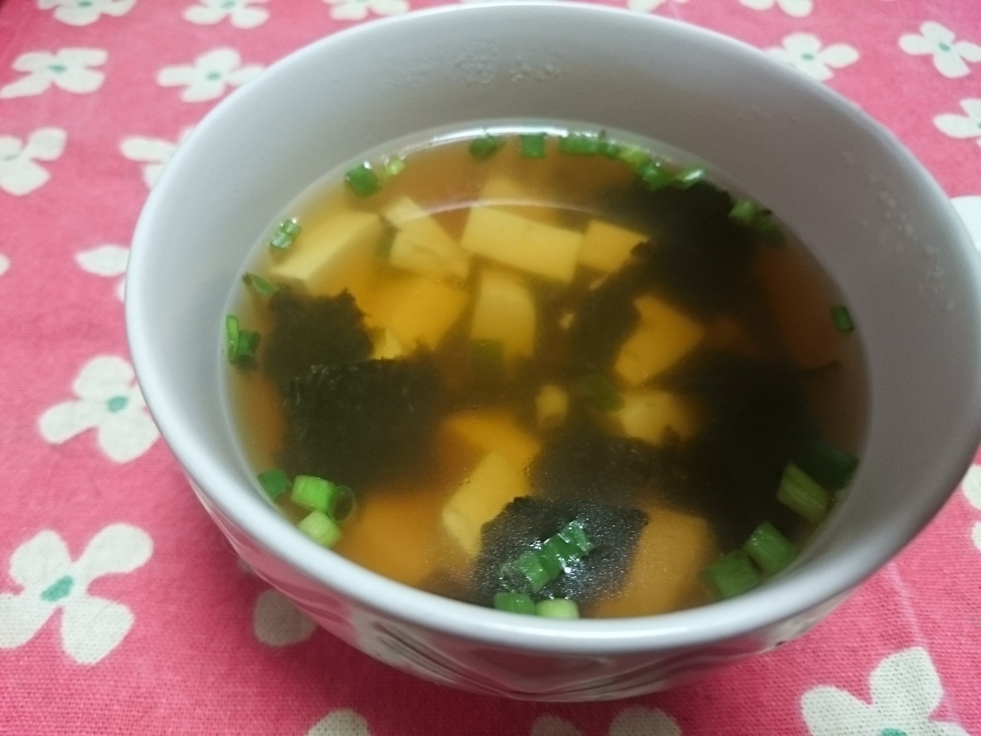 豆腐とねぎの簡単スープ
