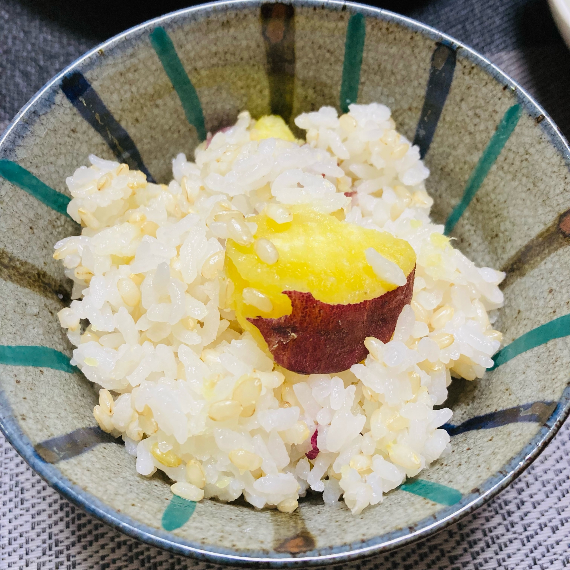 秋の味覚♡簡単！そのまま一緒にさつまいもご飯