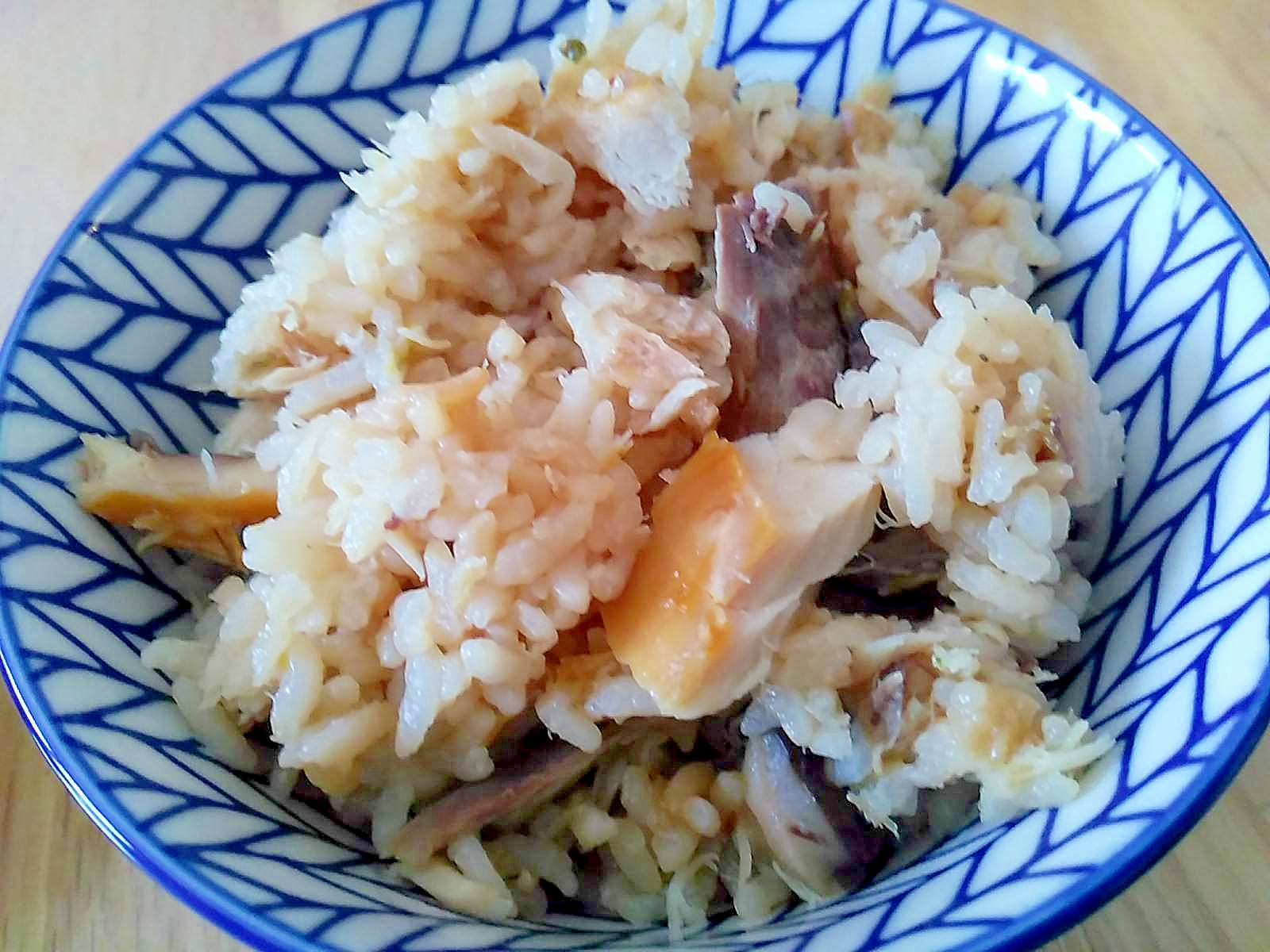 塩鯖を混ぜた椎茸炊き込みご飯