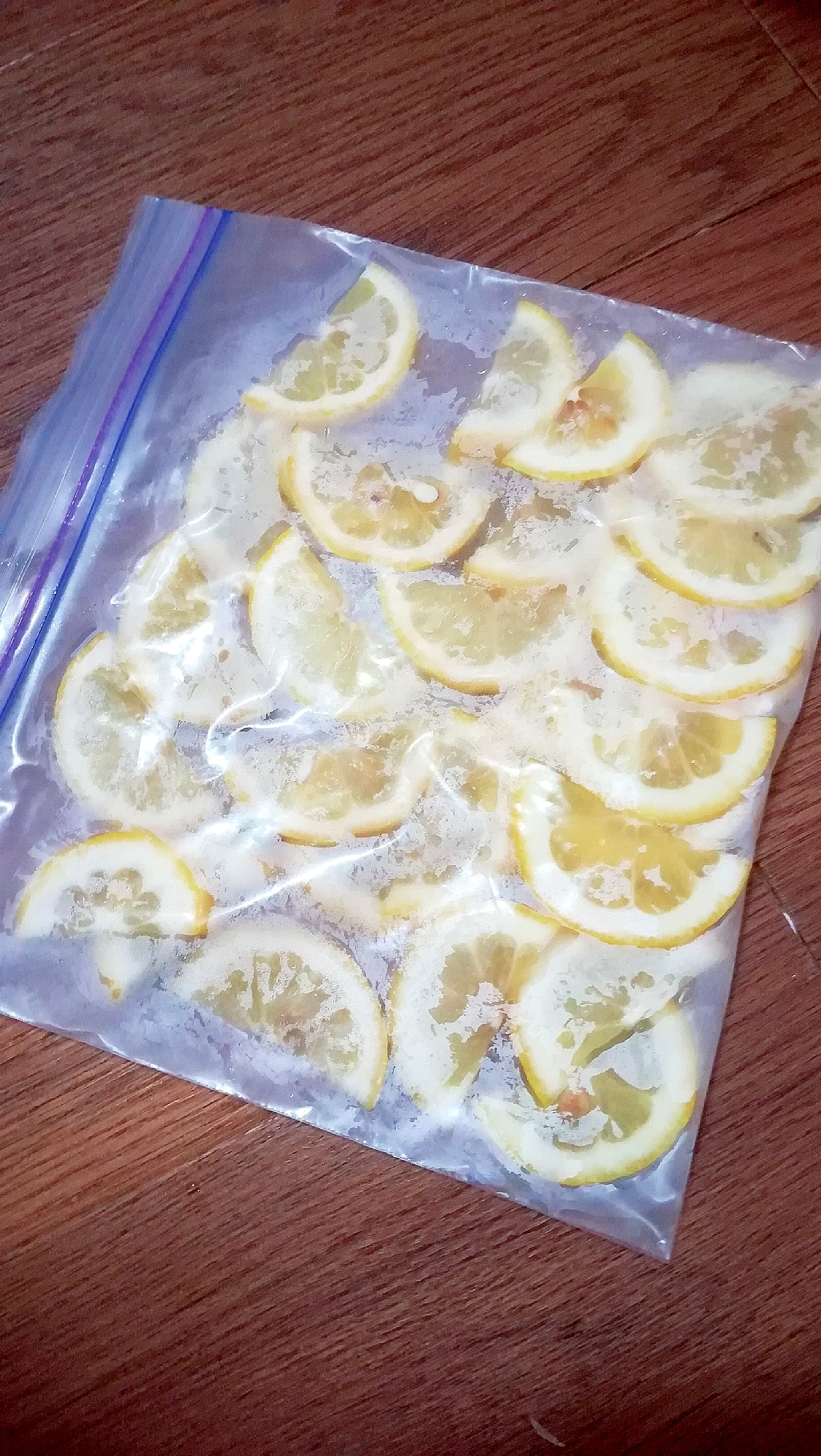 あると便利♪レモンの冷凍保存方法