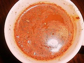懐かしいインドのチャイです★８年前インドを旅した時沢山のチャイを飲みました
どこのチャイもたっぷりの茶葉でミルク・シナモン・大量の砂糖でホットでした