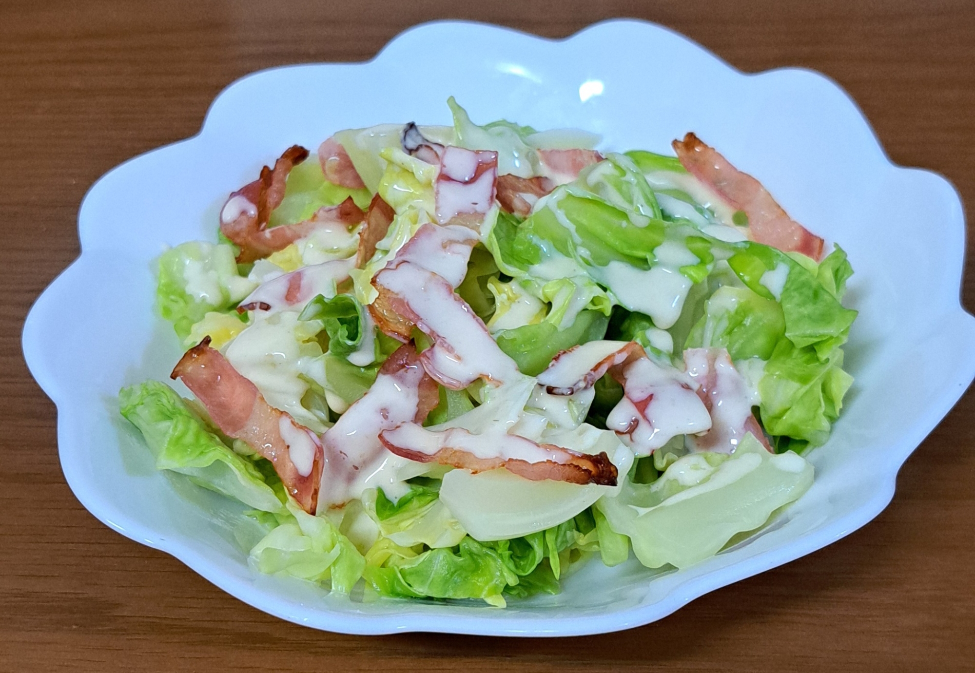 キャベツとベーコンのヨーグルト風味
