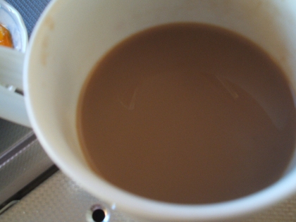 黒糖にハマっております(笑)コクがあっておいしいミルクコーヒーですね♡ごちそうさまでした。