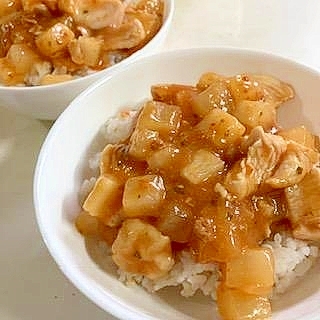 鶏むねと大根の丼　☆　麻婆の素で