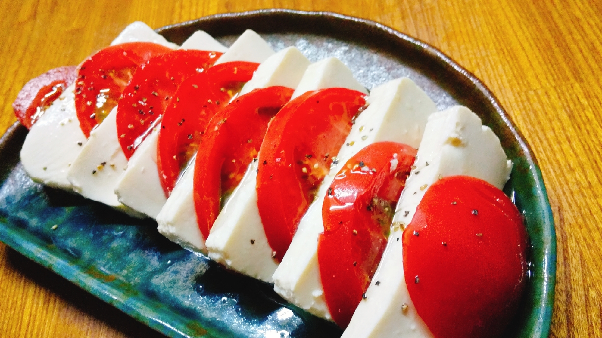 水切り豆腐とトマトのカプレーゼ