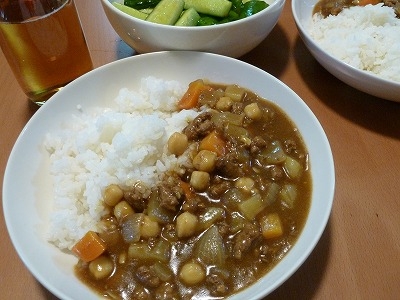 粗挽き肉とひよこ豆のごろごろカレー