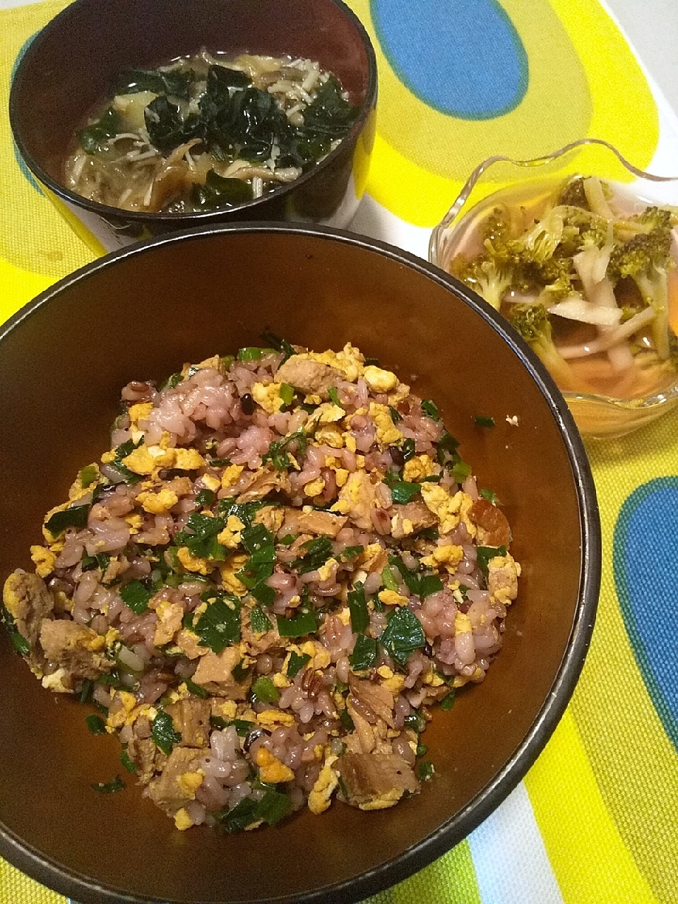 ニラ玉と煮豚の混ぜご飯