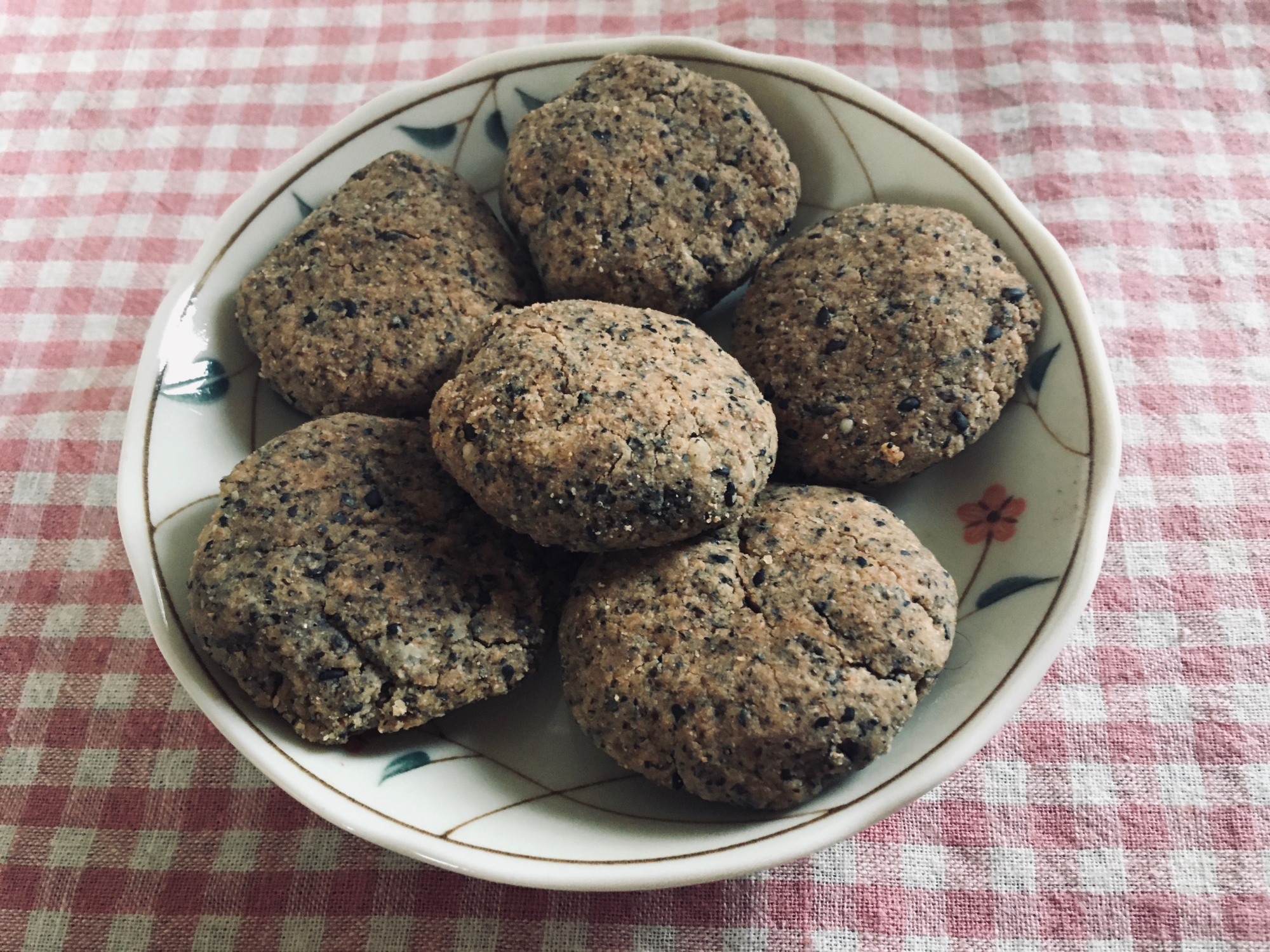 小麦 卵 乳なし 黒ごまきな粉のクッキー レシピ 作り方 By ヒンカリ 楽天レシピ