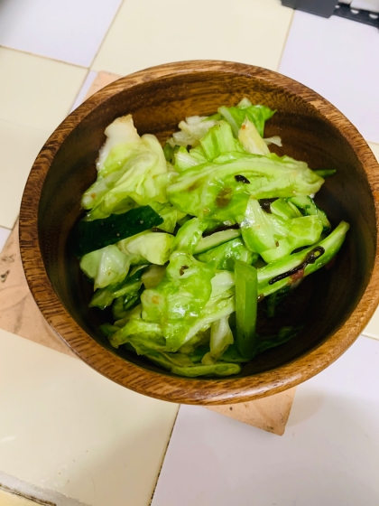 サッパリ美味しい箸休めが出来ました！
梅干しプラスで更にサッパリです。