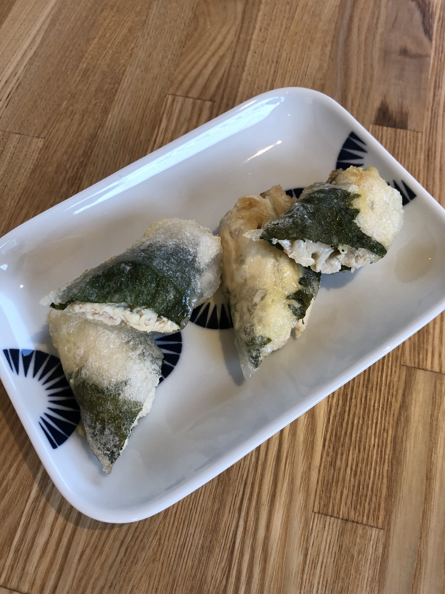 【揚げ焼き】生春巻き皮でささみ大葉チーズの揚春巻き