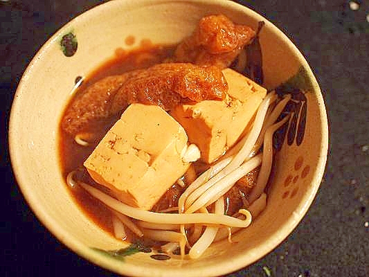 薄味♪　もやしと豆腐　油揚げの味噌鍋