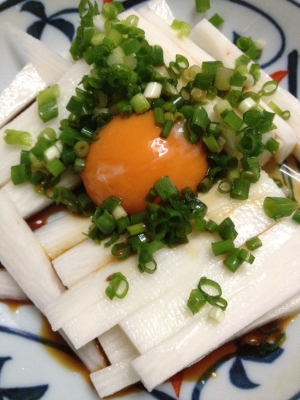 酒の肴にぴったり 長いもの卵黄かき醤油かけ レシピ 作り方 By ゴンザ555 楽天レシピ