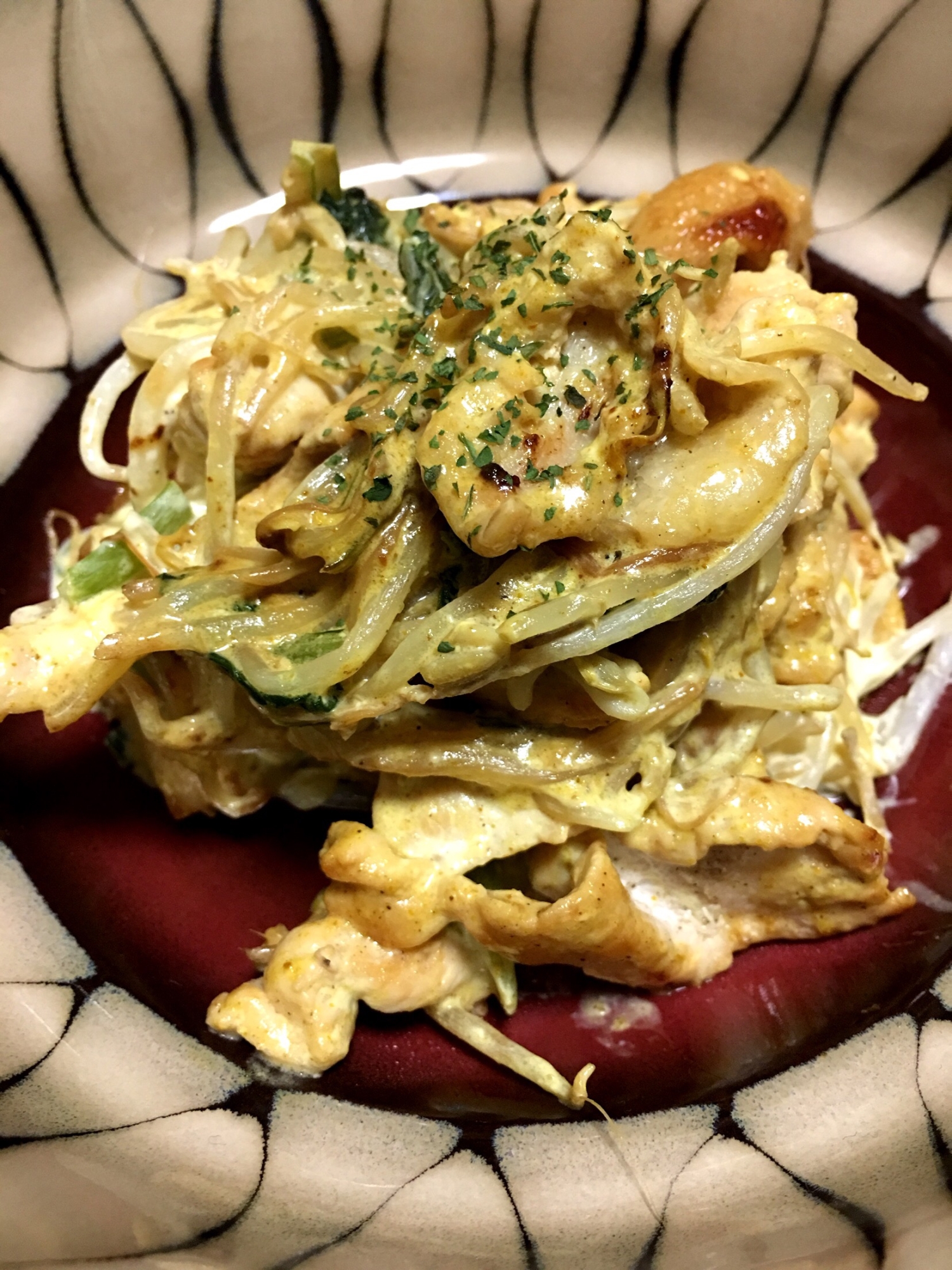 【糖質オフ】鶏むね肉と小松菜もやしのカレーマヨ炒め