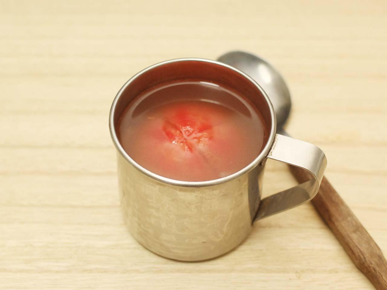 【登山食】超簡単！「湯むきトマトスープ」