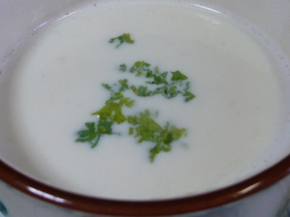 じぇりねこさんのお休み中に…美味しく美味しく頂きました(´～｀)　ゴボウのスープは初めてよ☆　食物繊維タップリ、牛乳の消費にも助かりました。　ご馳走様でした＾＾