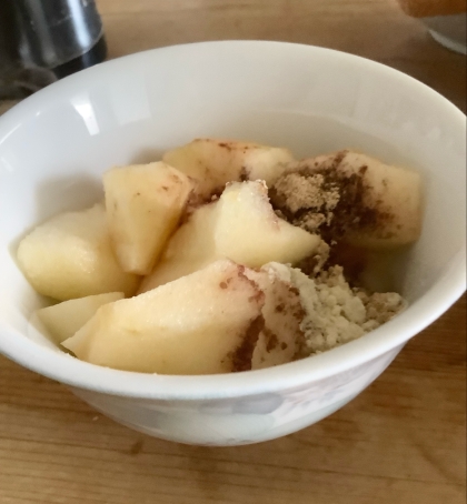 オートミールとりんごのホットヨーグルト
