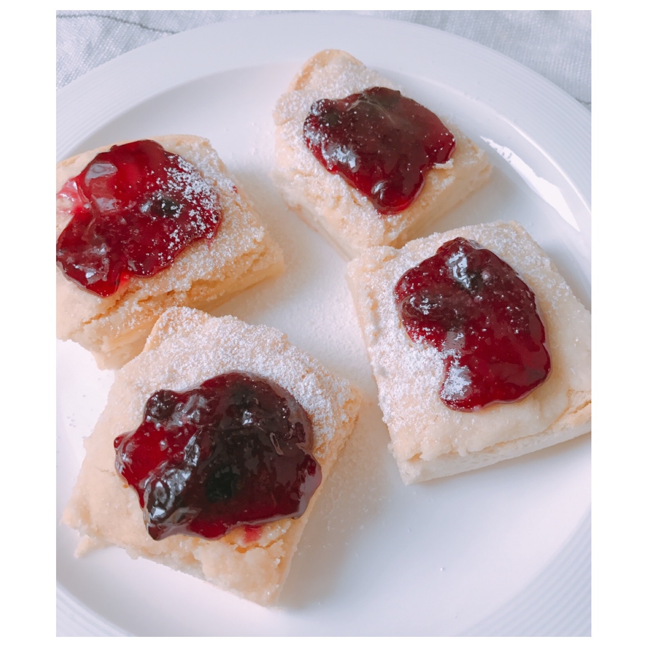 バター不要！メロンパンみたいなクッキートースト♪