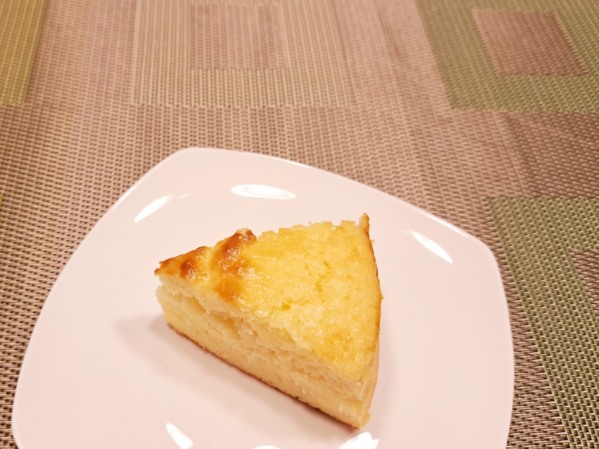 ホットケーキミックスとヨーグルトで！チーズケーキ風