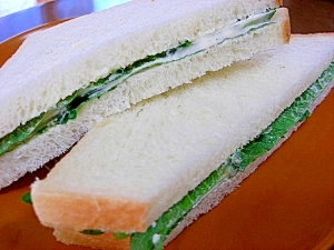 きゅうりと大葉のサンドイッチ