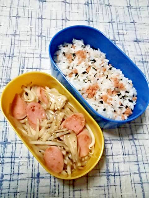 ☆魚肉ソーセージ舞茸炒め＆鮭若芽混ぜご飯弁当☆