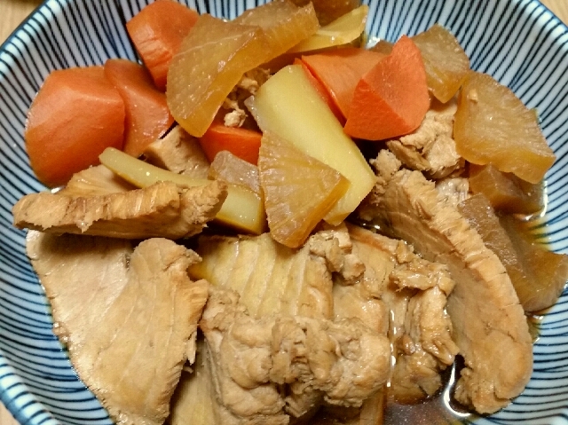 ビン長マグロと大根と人参の煮物 レシピ 作り方 By Kuro 24 楽天レシピ ビン長マグロと大根と人参の煮物 レシピ 作り方 By Kuro 24 楽天レシピ