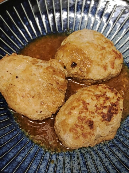 煮込みハンバーグ