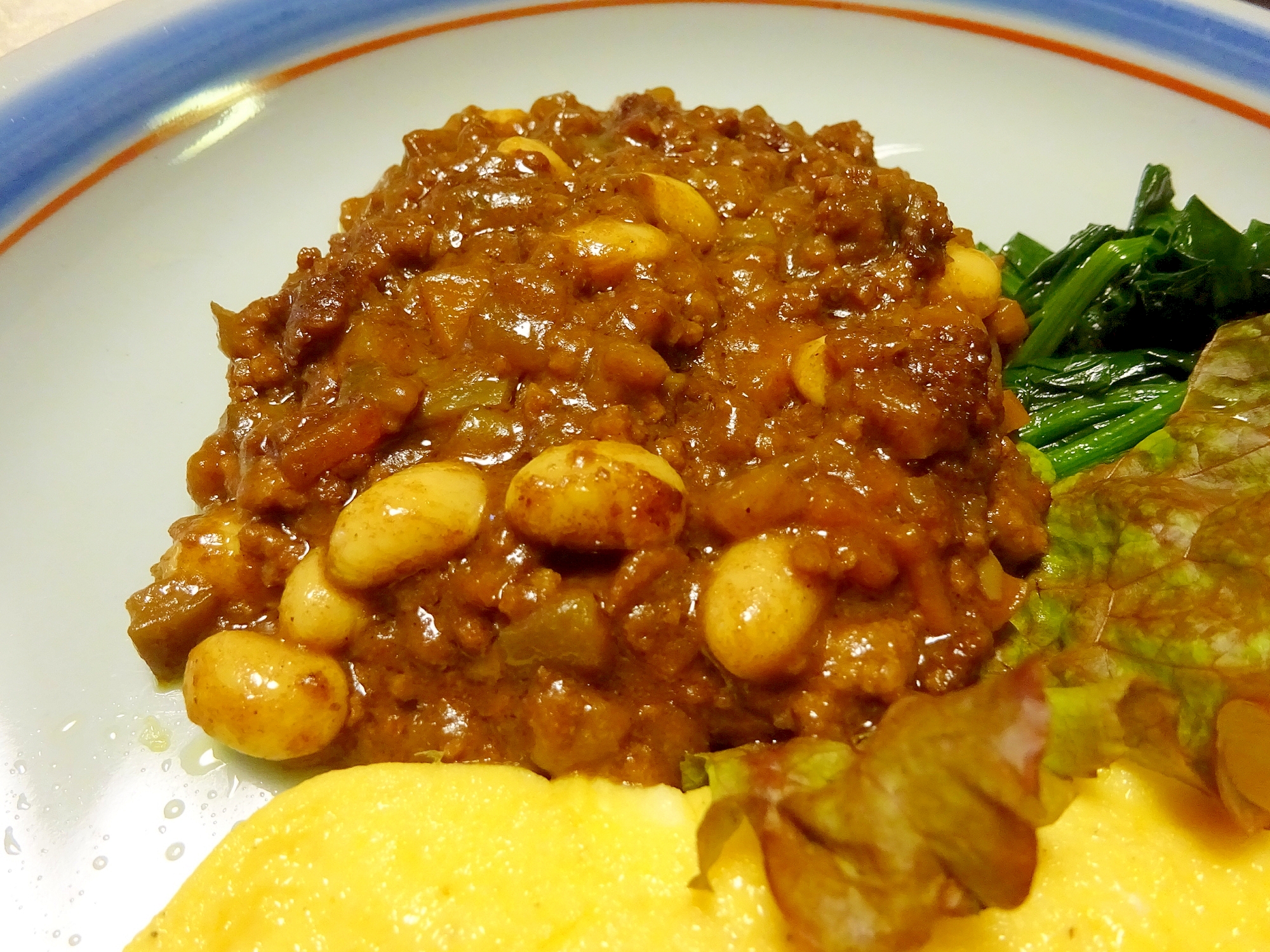 ■20分で..オムレツキーマカレーかけ