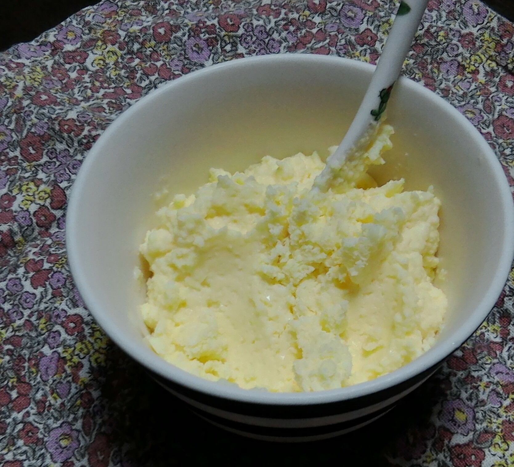 手作り発酵バター☆無塩☆ヨーグルティア使用