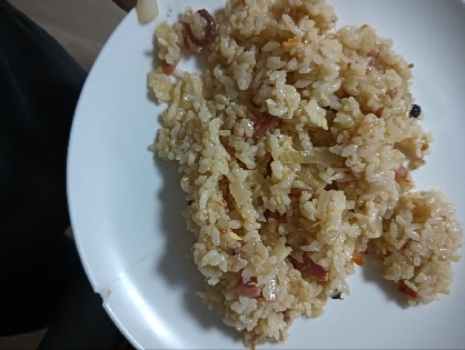 余ったハムで簡単チャーハン！