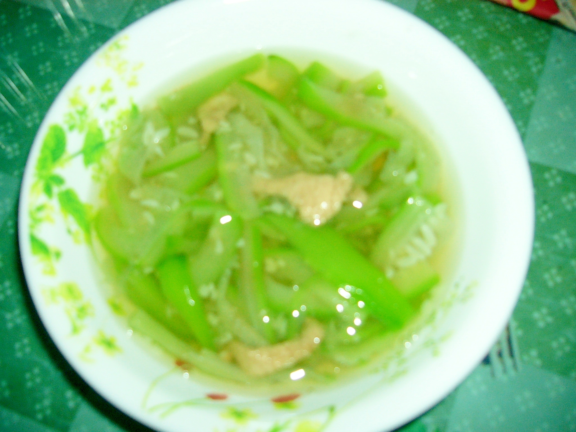 糸瓜と豚ヒレのヘルシースープ