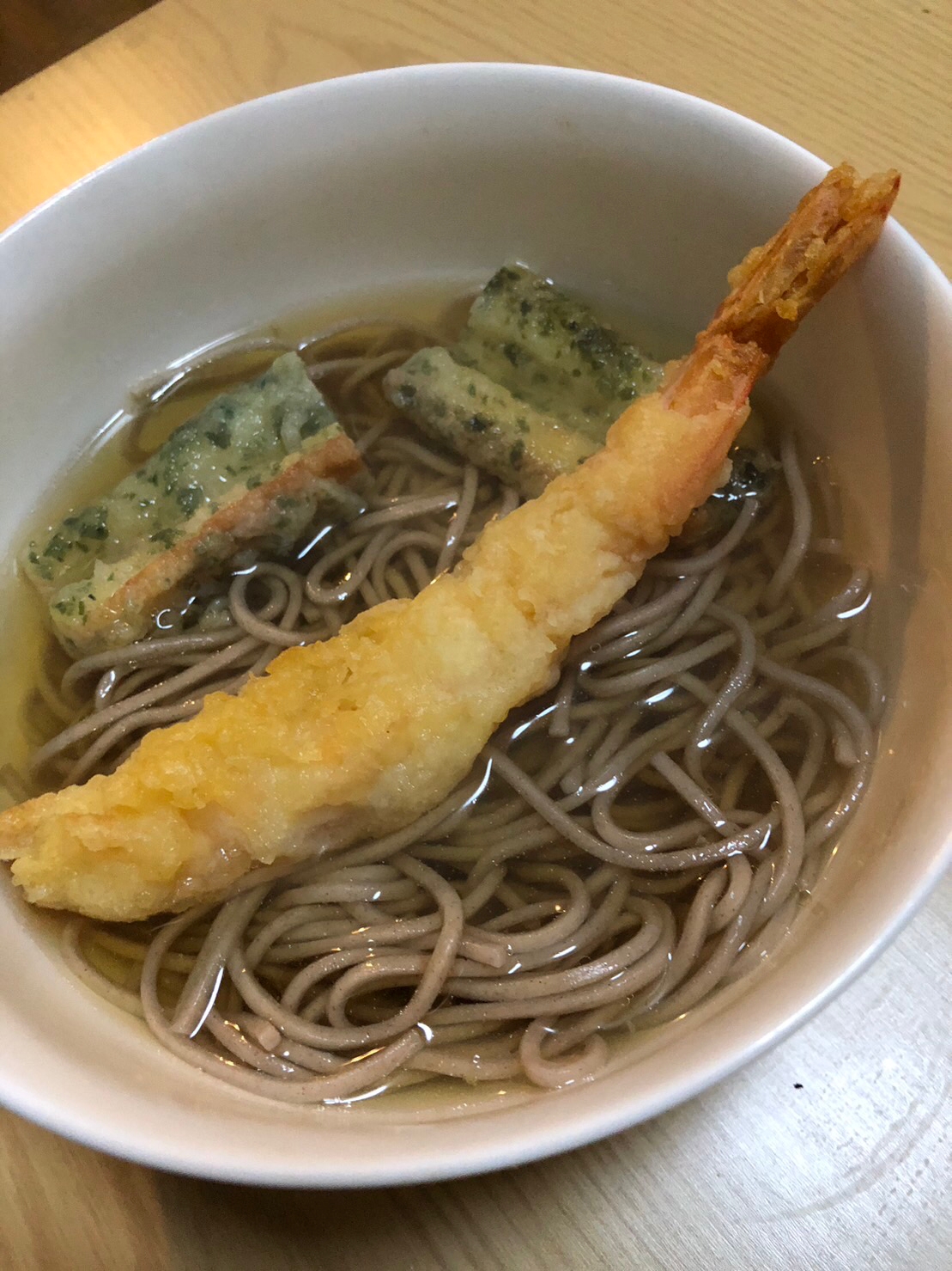 エビとちくわ入り蕎麦