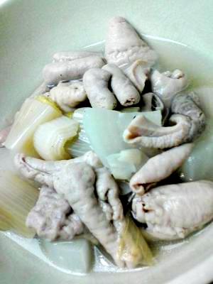 あっさり塩モツ煮込み